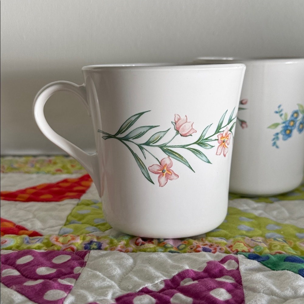 Vintage Corelle MY GARDEN Floral Patterned Ceramic Mugs - Set of 4 - Picture 2 of 6